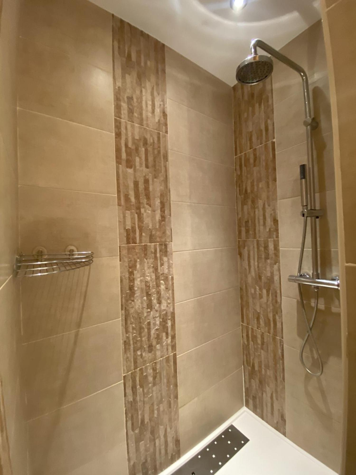 Le Paret Chambres D'Hotes De Charme & Spa Манигод Екстериор снимка
